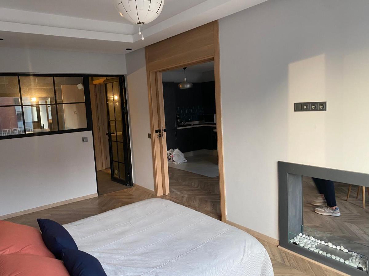 Spacious New 1-Bedroom Unit In Downtown W Terrace And Free Parking Казабланка Екстериор снимка