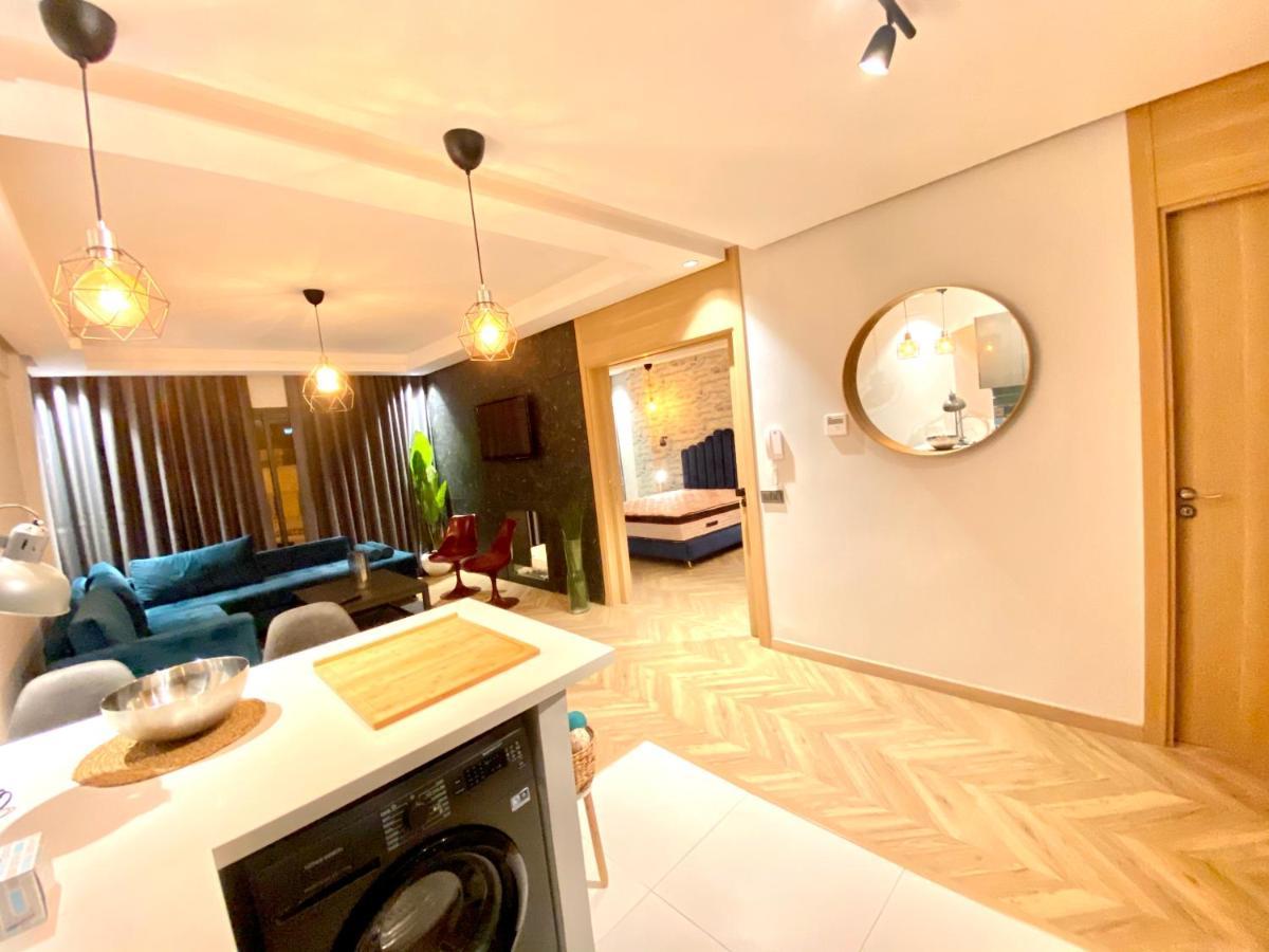 Spacious New 1-Bedroom Unit In Downtown W Terrace And Free Parking Казабланка Екстериор снимка