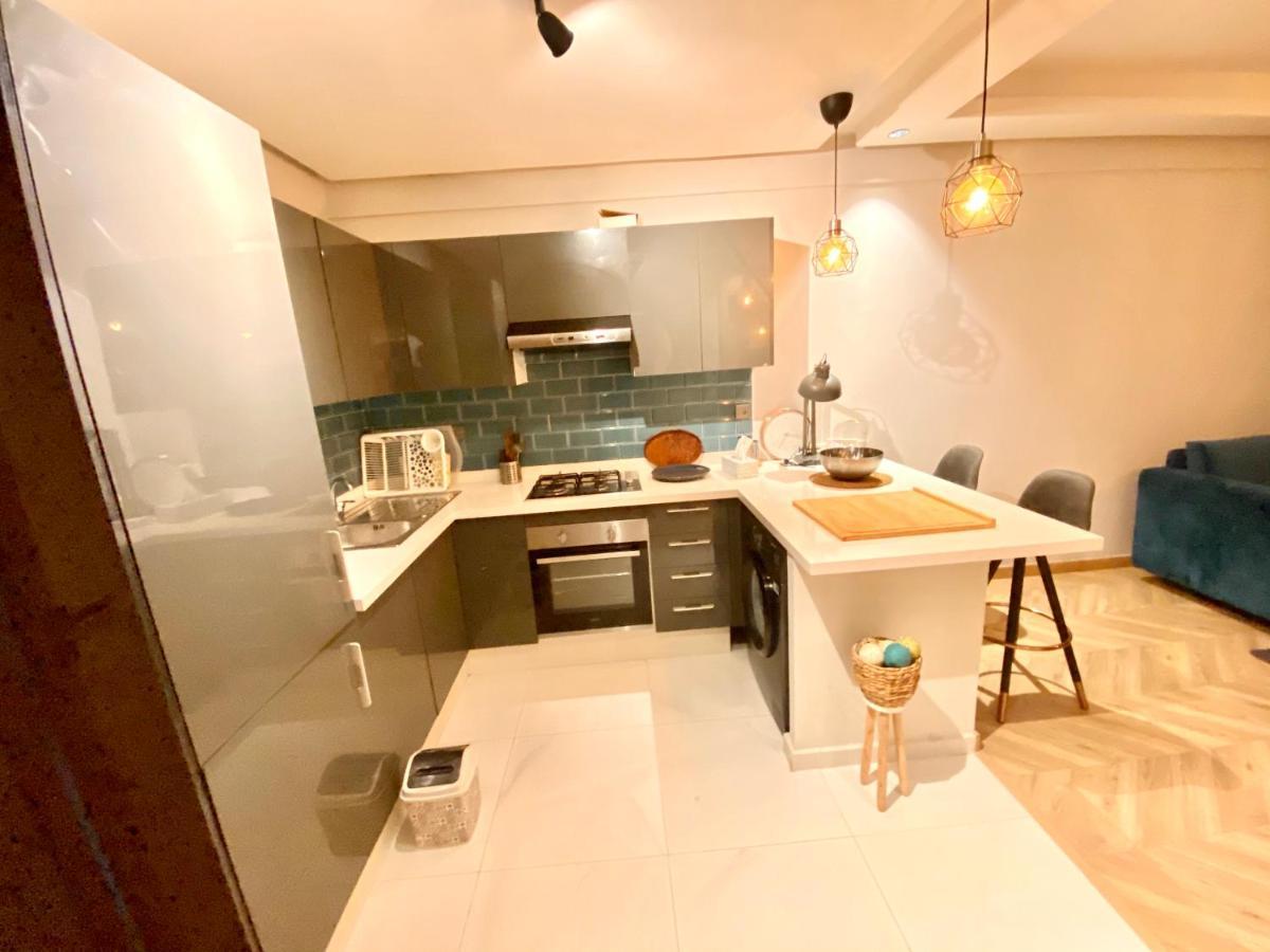 Spacious New 1-Bedroom Unit In Downtown W Terrace And Free Parking Казабланка Екстериор снимка